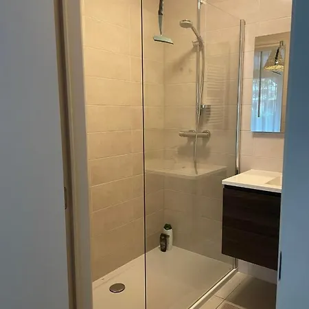Te Huur In - Zonder Handdoeken En Lakens! Lejlighed *